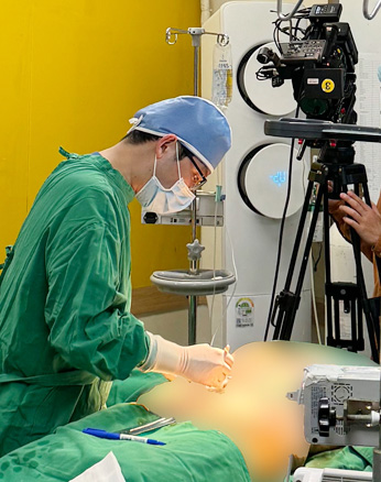 ライブセミナー Lipomatic EVAを活用した腹部形成 ライブセミナー